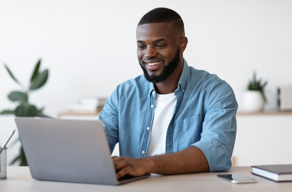 A client on his laptop